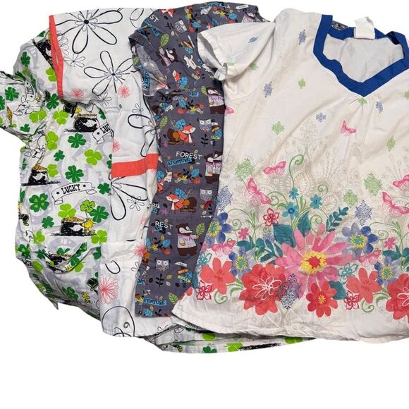 Bundle of 4 Women's Top Scrubs size 2X XXL Floral and Fun prints Plus Size - Picture 1 of 5